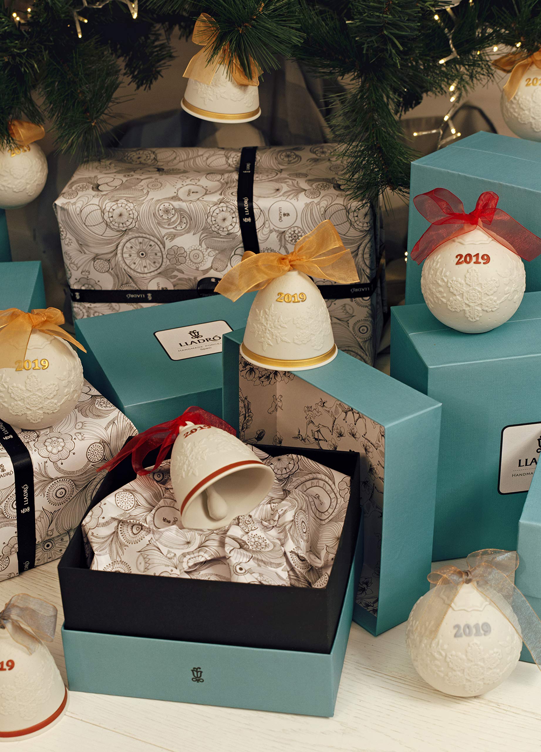 Amazon.co.jp: 2019年 クリスマスベル。磁器製クリスマスベル。 : おもちゃ